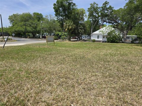 Tiny photo for 33 NW 3rd Street, Williston, FL 32696 (MLS # OM723029)