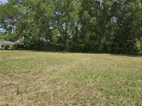Tiny photo for 33 NW 3rd Street, Williston, FL 32696 (MLS # OM723029)