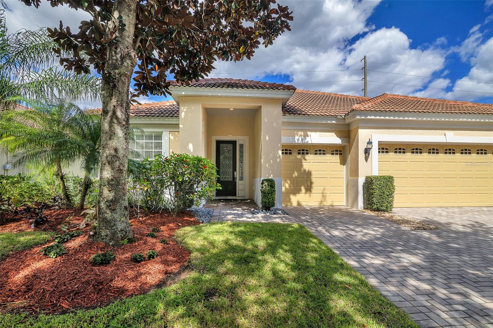 524 DOUGLAS EDWARD DRIVE