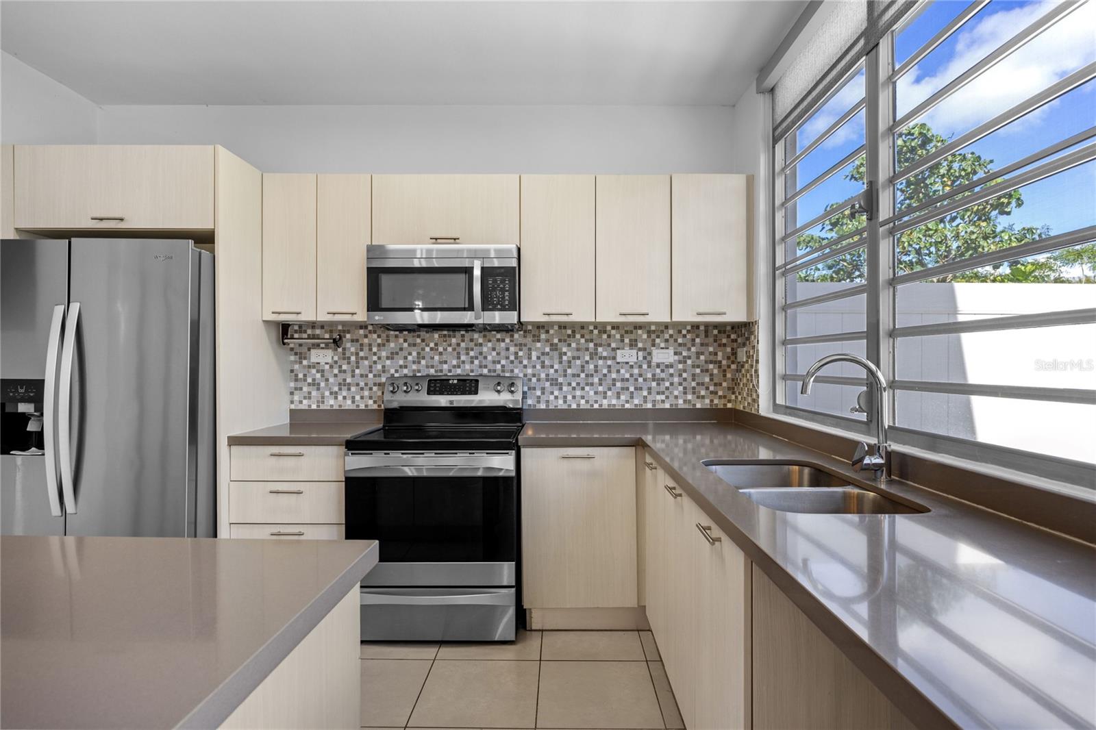 BELMONT DEV. - Residential