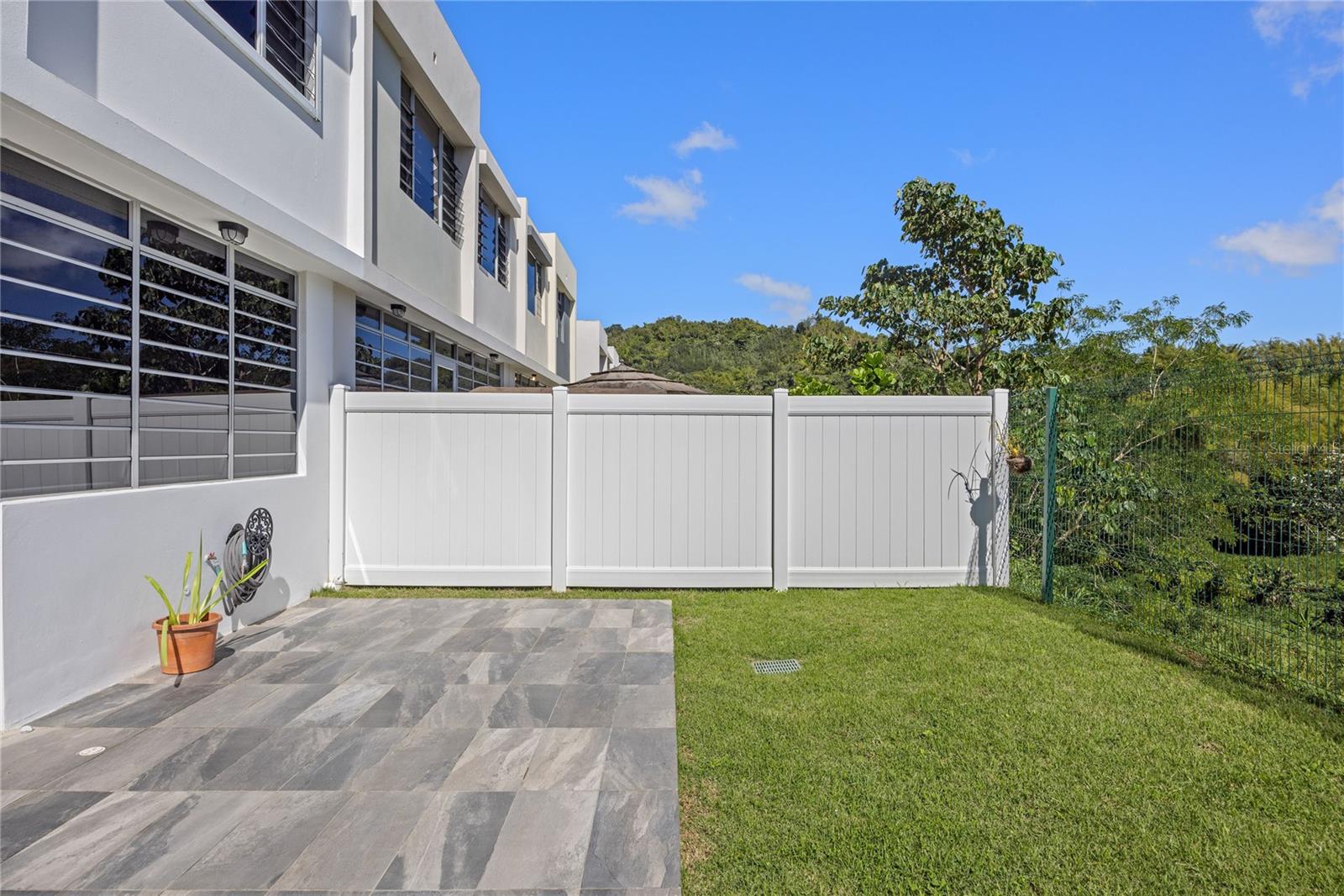 BELMONT DEV. - Residential