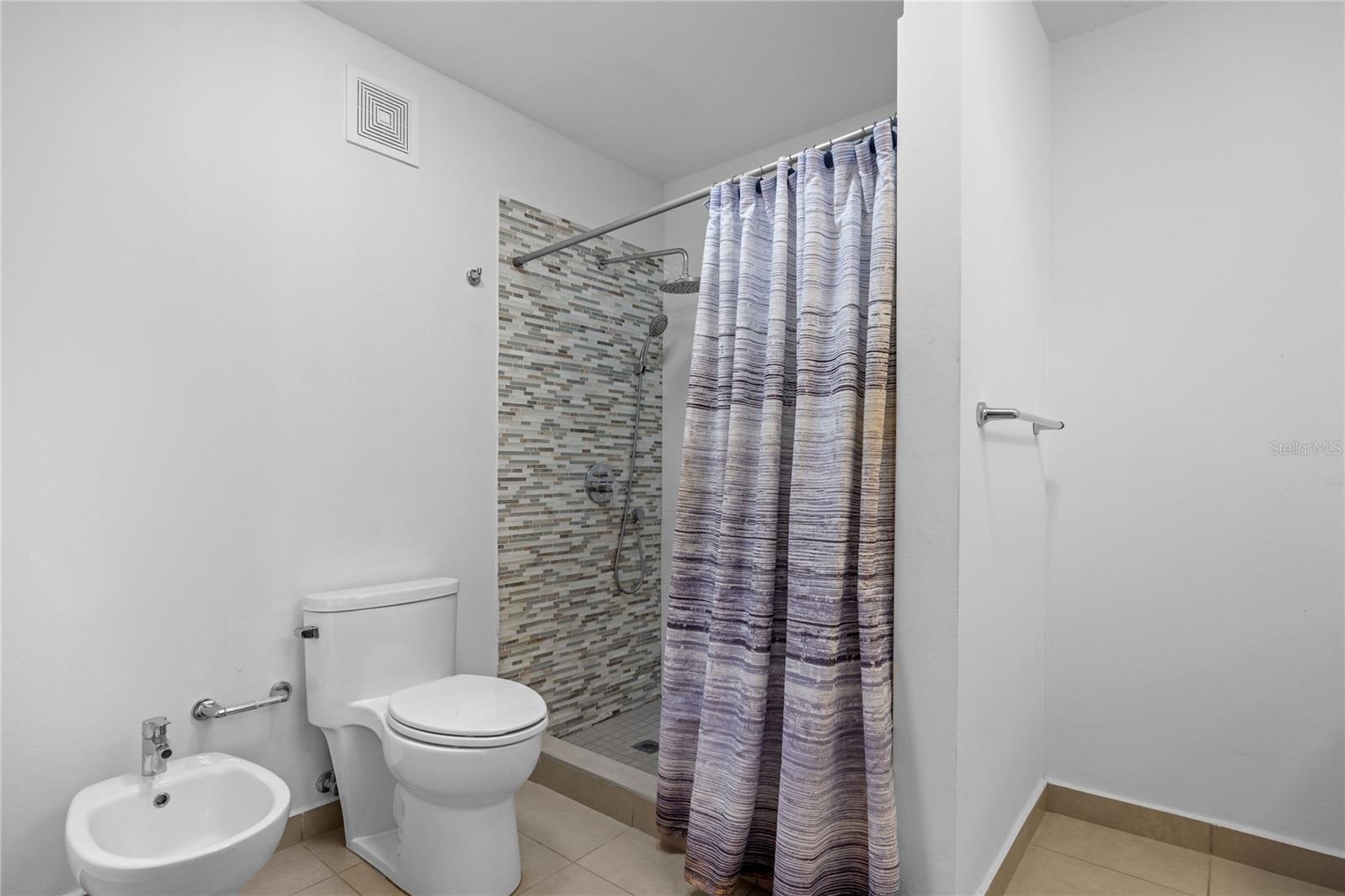 BELMONT DEV. - Residential