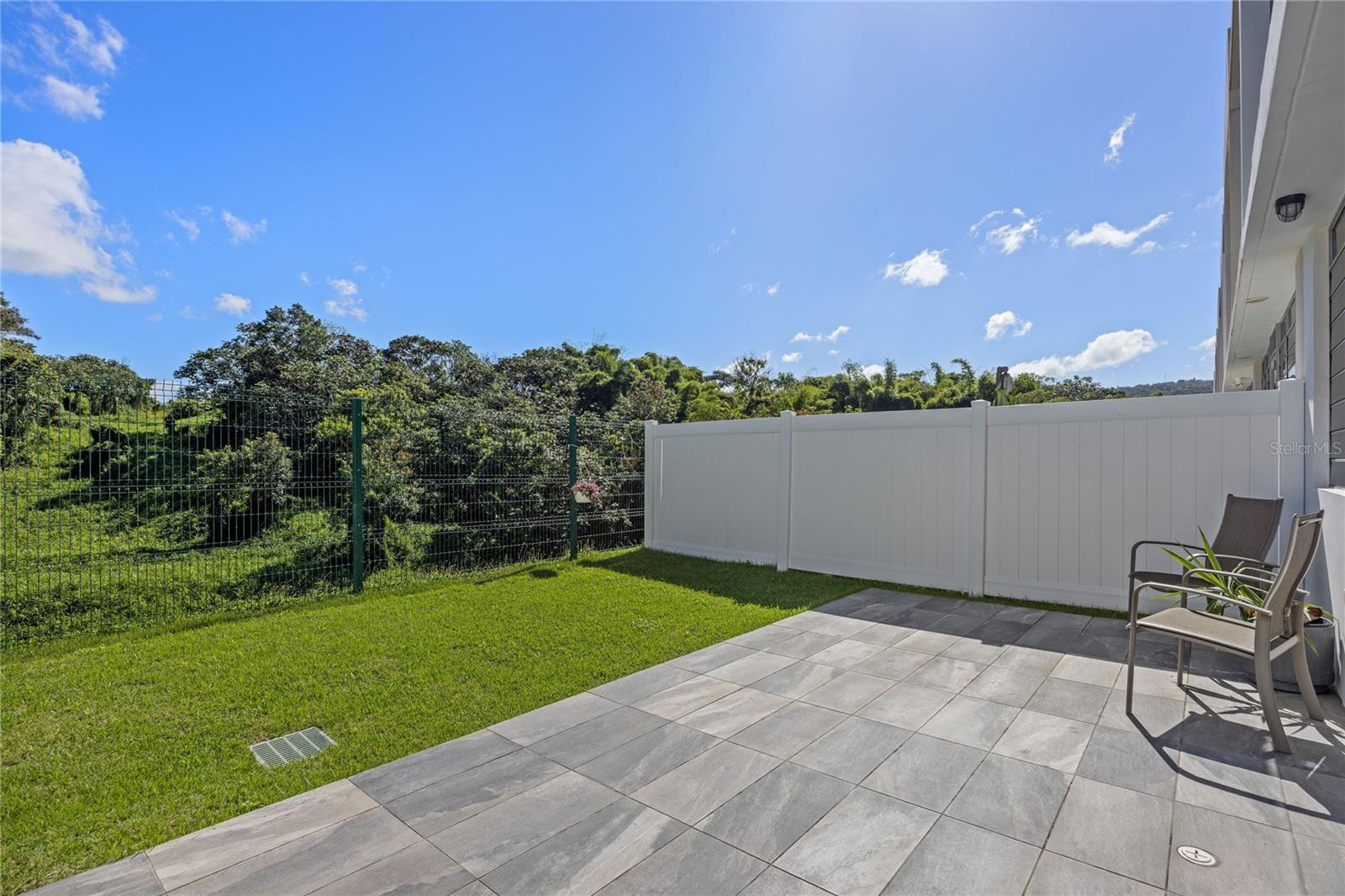 BELMONT DEV. - Residential