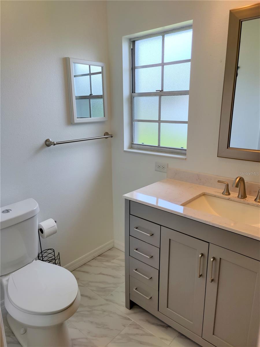 SOUTH VENICE - Residential Lease