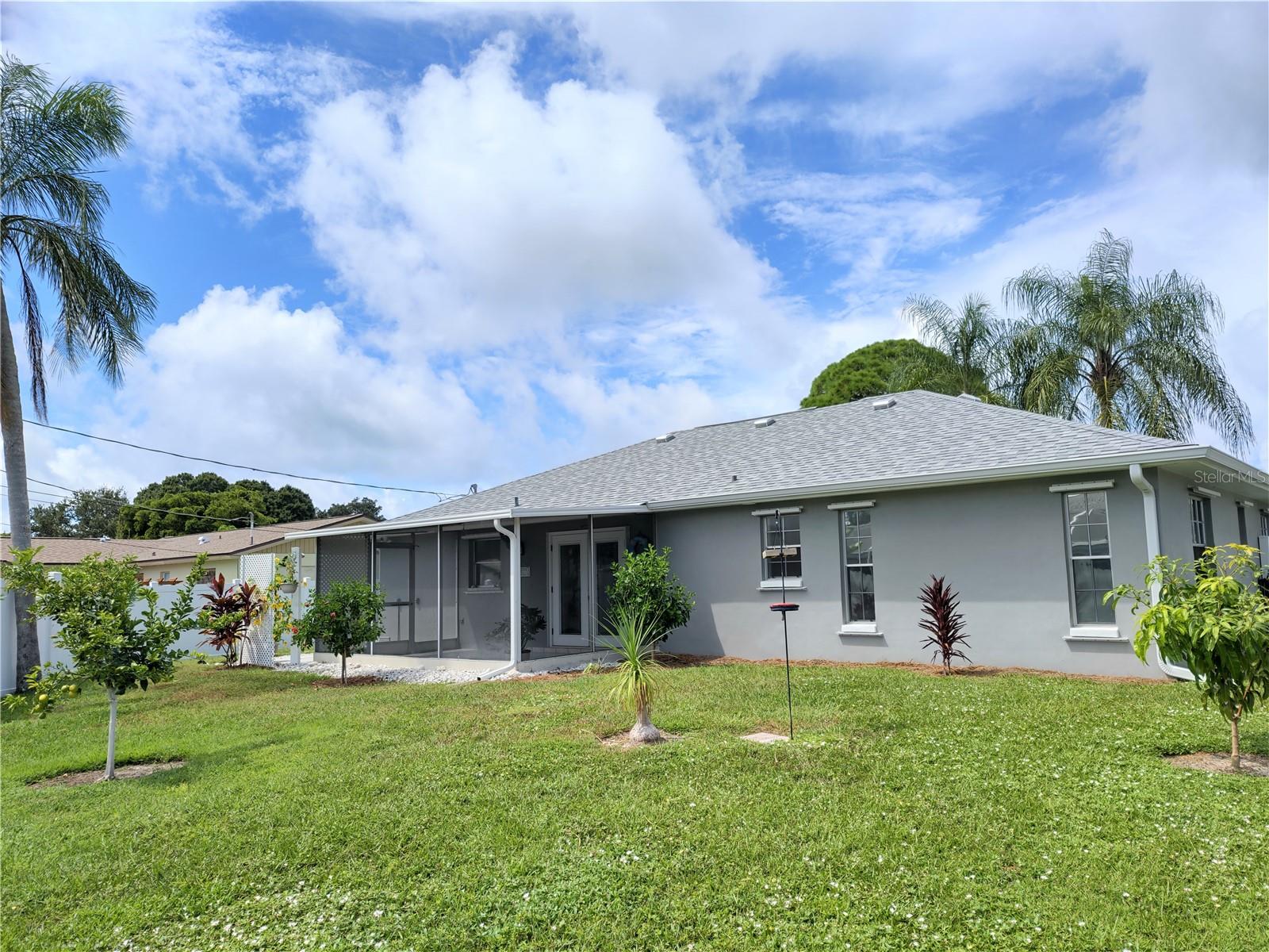 SOUTH VENICE - Residential Lease