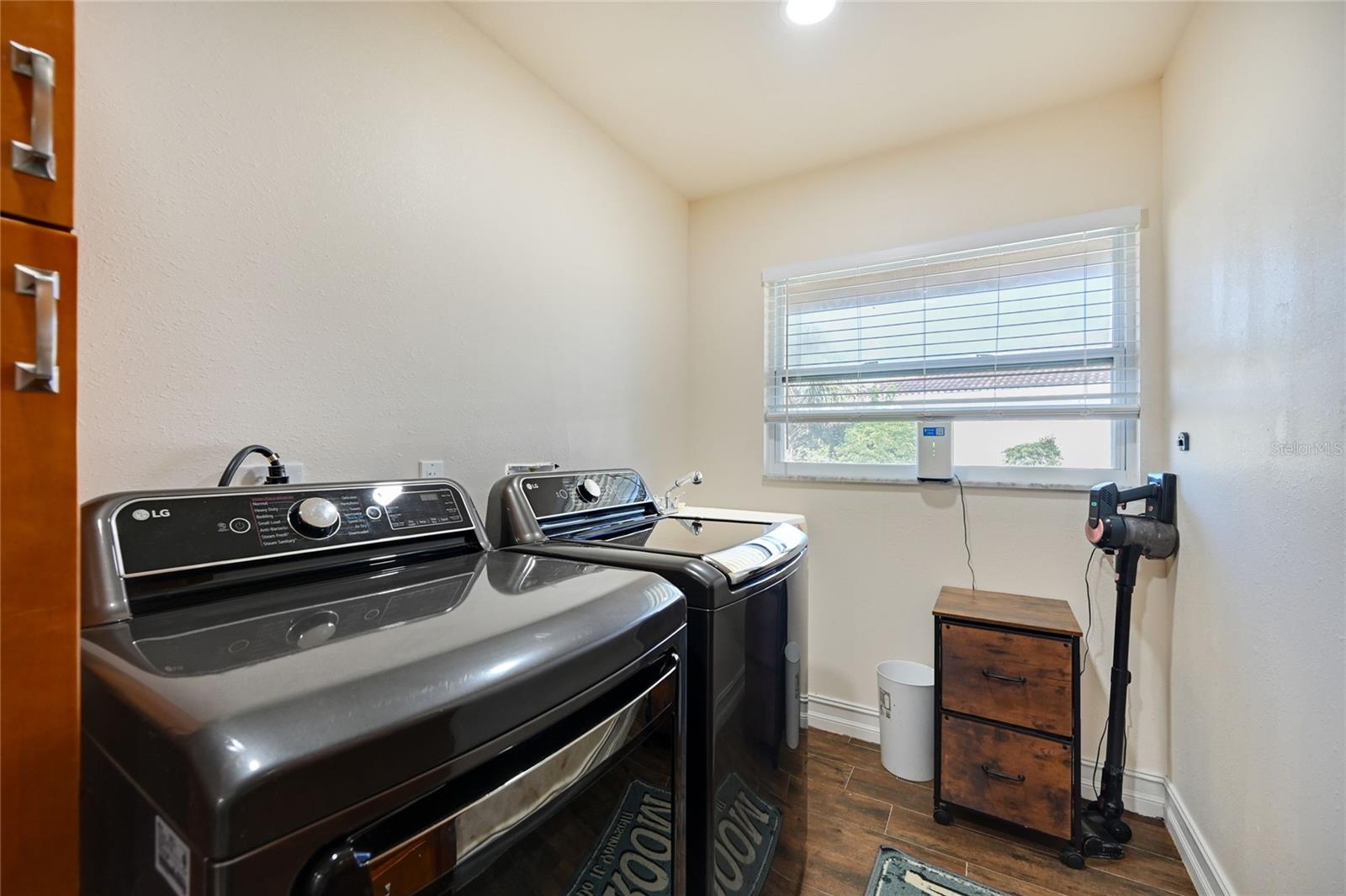 LOCHMOOR - Residential