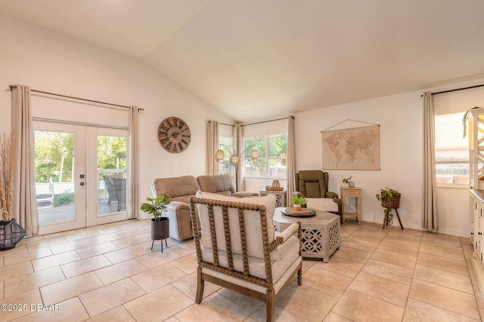 TOMOKA ESTATES UNIT 02 - Residential