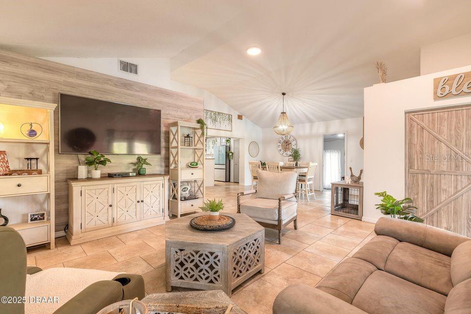 TOMOKA ESTATES UNIT 02 - Residential