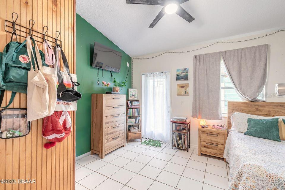 TOMOKA ESTATES UNIT 02 - Residential