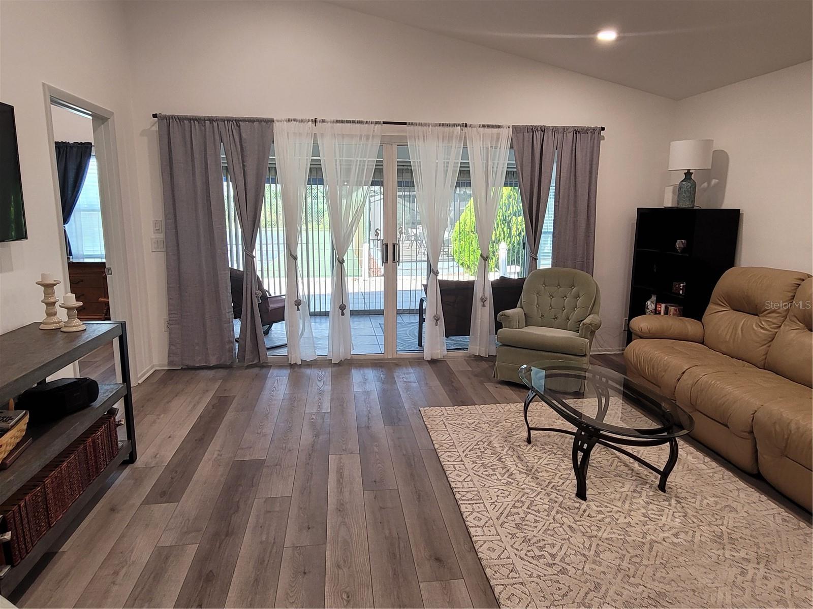 TREE TOPS AT RANGER POINT - Residential Lease