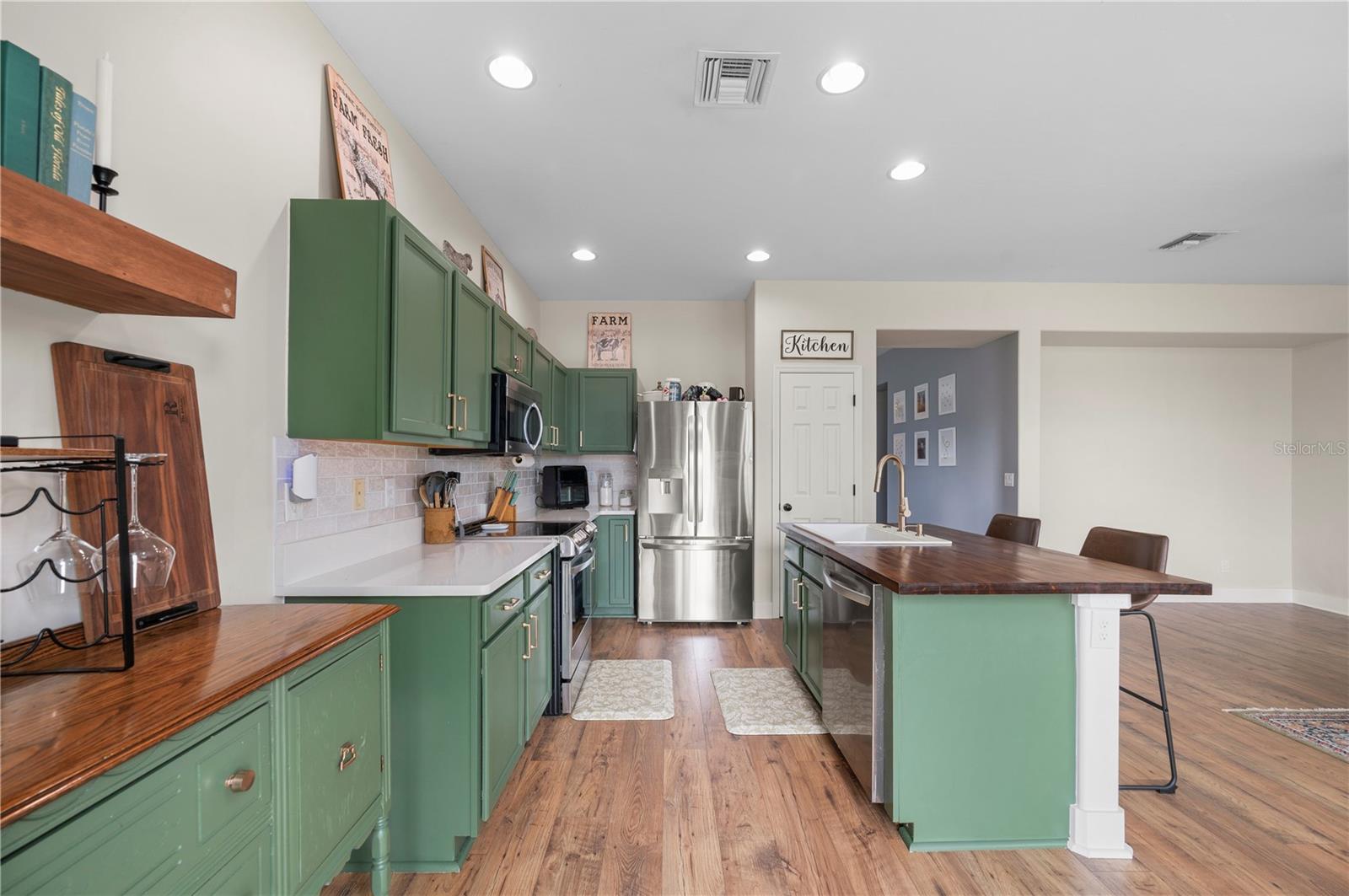 PUNTA GORDA ISLES SEC 16 - Residential