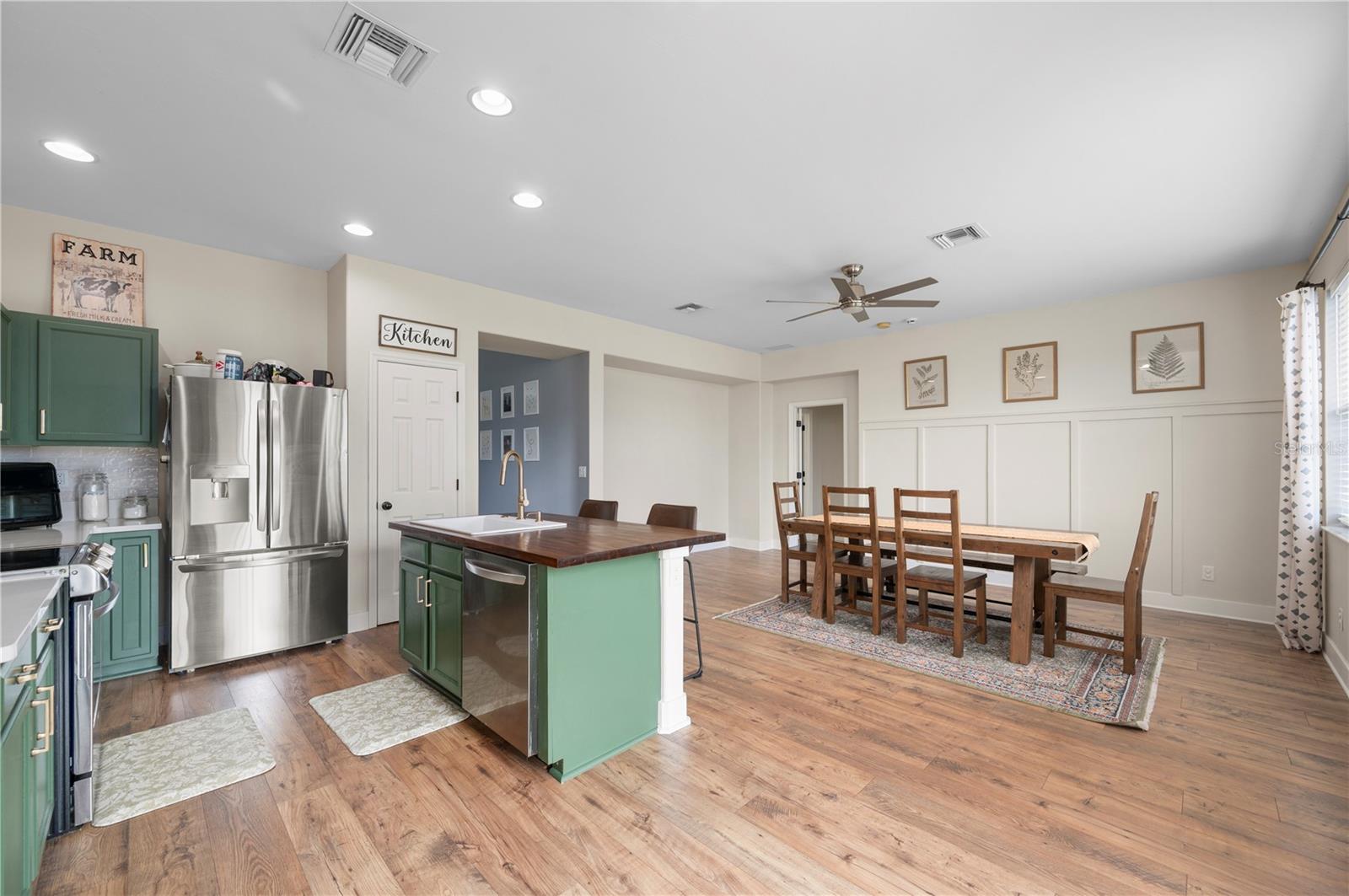 PUNTA GORDA ISLES SEC 16 - Residential