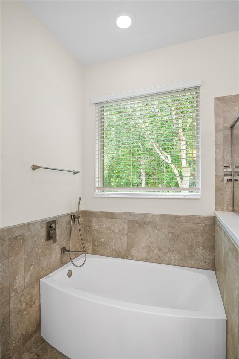 FAIRWAY VILLAS/PROVIDENCE - Residential