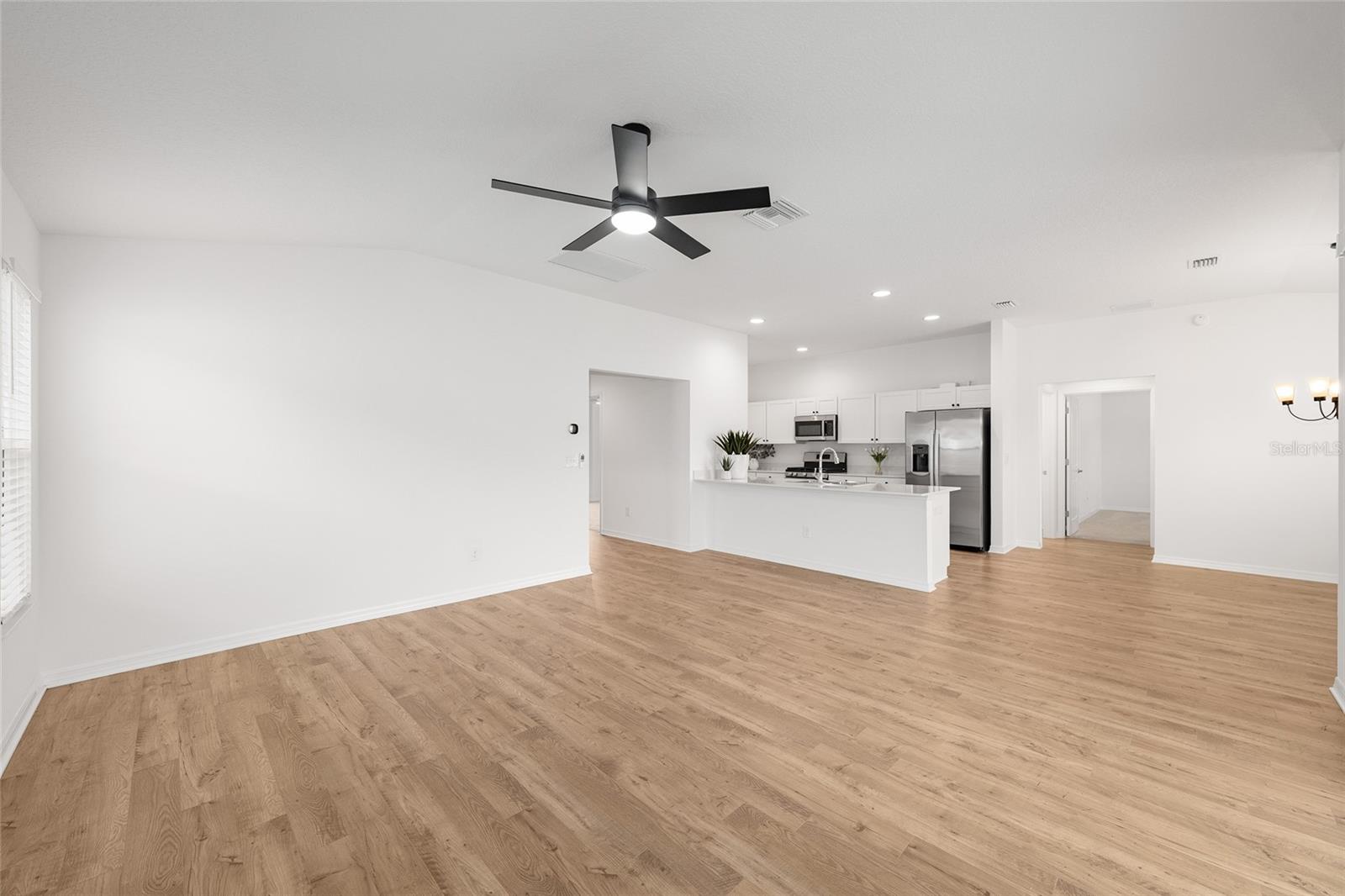 VILLAGES/SOUTHERN OAKS UN 229 - Residential