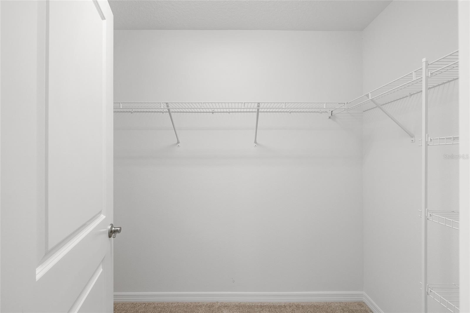 VILLAGES/SOUTHERN OAKS UN 229 - Residential