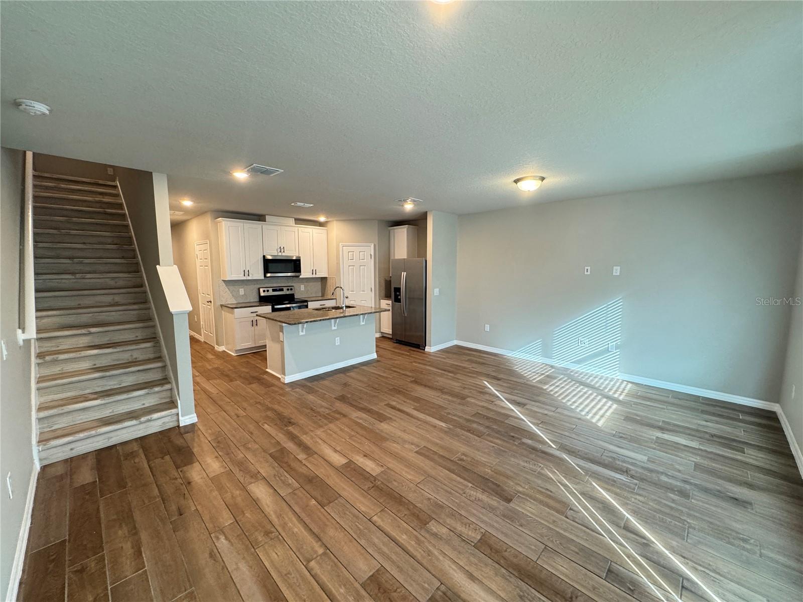 LEGACY UNION TWNHMS - Residential Lease