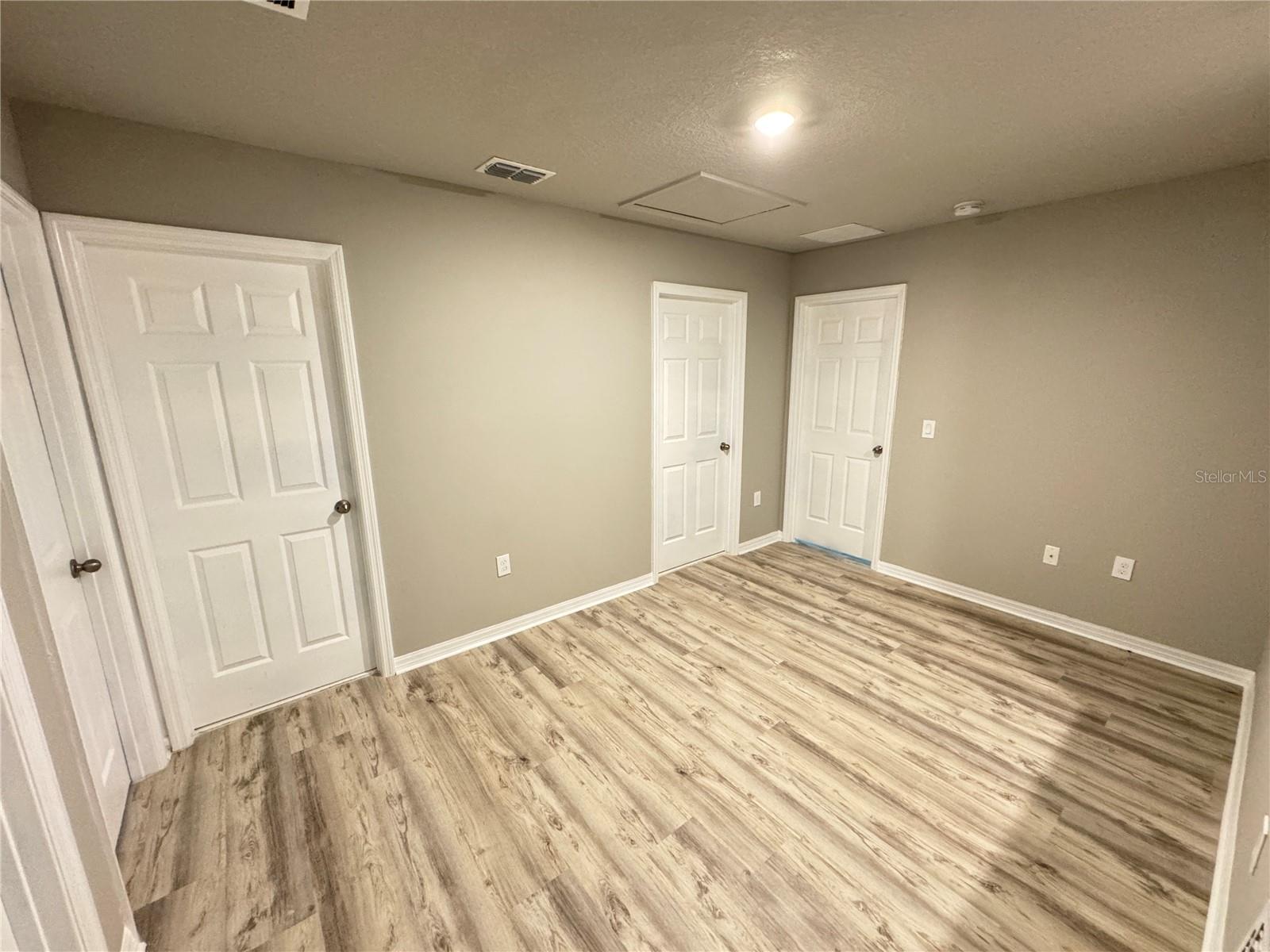 LEGACY UNION TWNHMS - Residential Lease