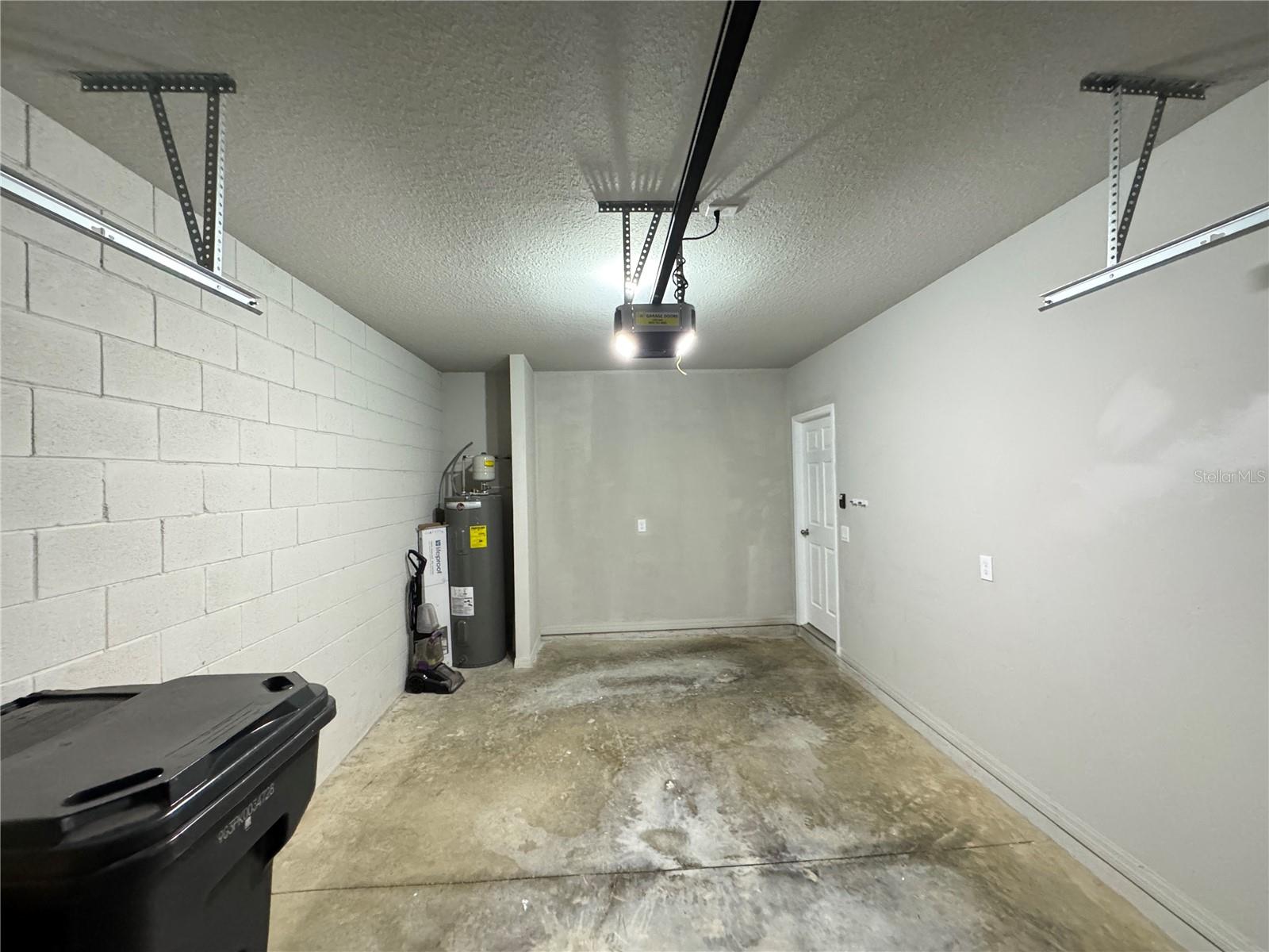 LEGACY UNION TWNHMS - Residential Lease