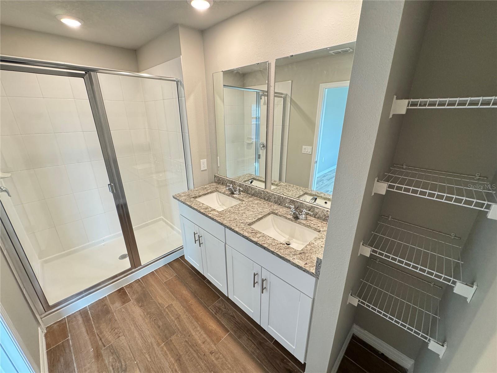 LEGACY UNION TWNHMS - Residential Lease