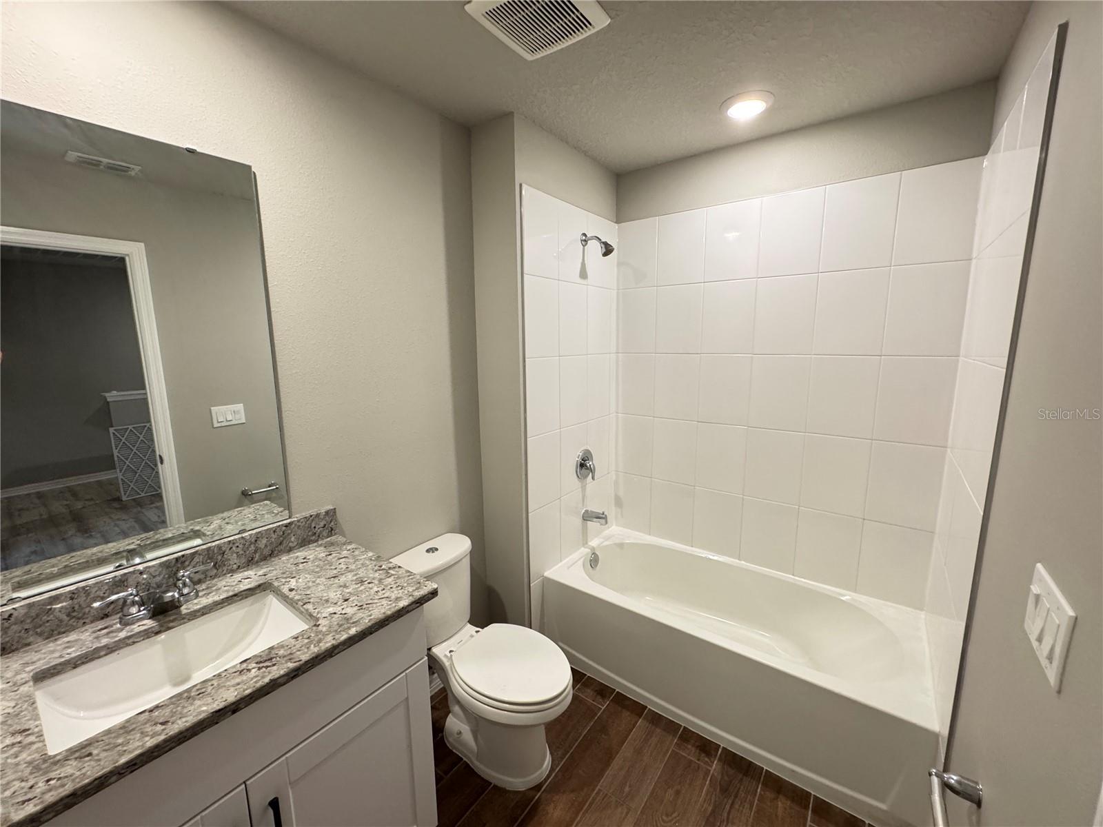 LEGACY UNION TWNHMS - Residential Lease