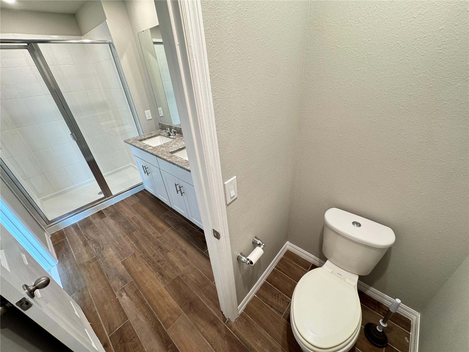 LEGACY UNION TWNHMS - Residential Lease