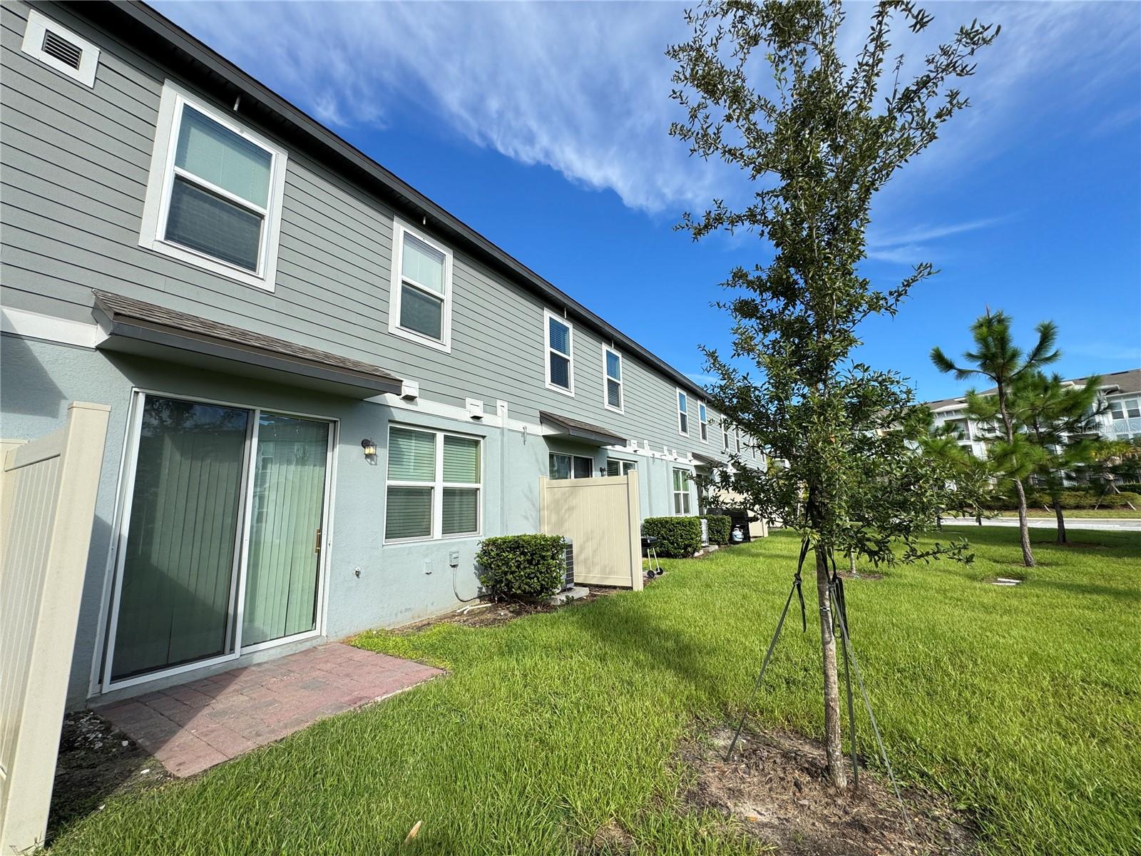 LEGACY UNION TWNHMS - Residential Lease