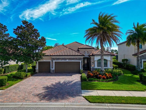 Photo of 13026 Ramblewood Trail, Bradenton, FL 34211 (MLS # A4704135)