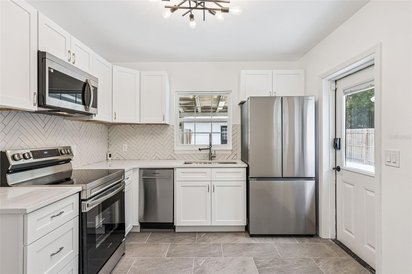 ALTALOMA HEIGHTS - Residential