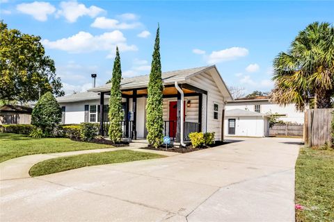 Photo of 1911 Canton Street, Orlando, FL 32803 (MLS # O6396373)