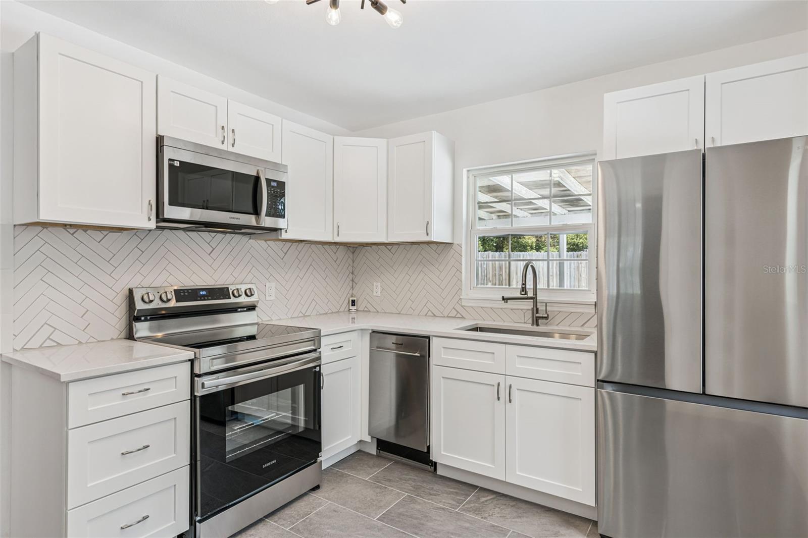 ALTALOMA HEIGHTS - Residential