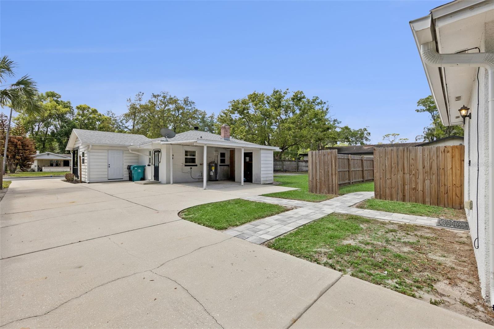 ALTALOMA HEIGHTS - Residential