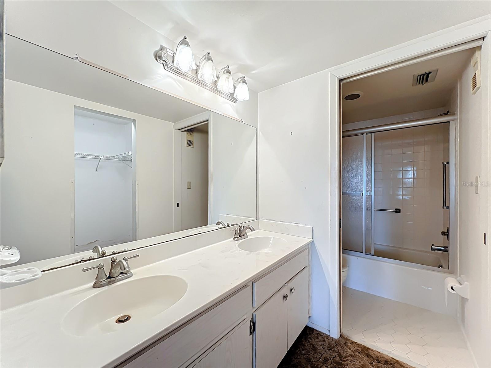 SEMINOLE COUNTRY GREEN CONDO - Residential