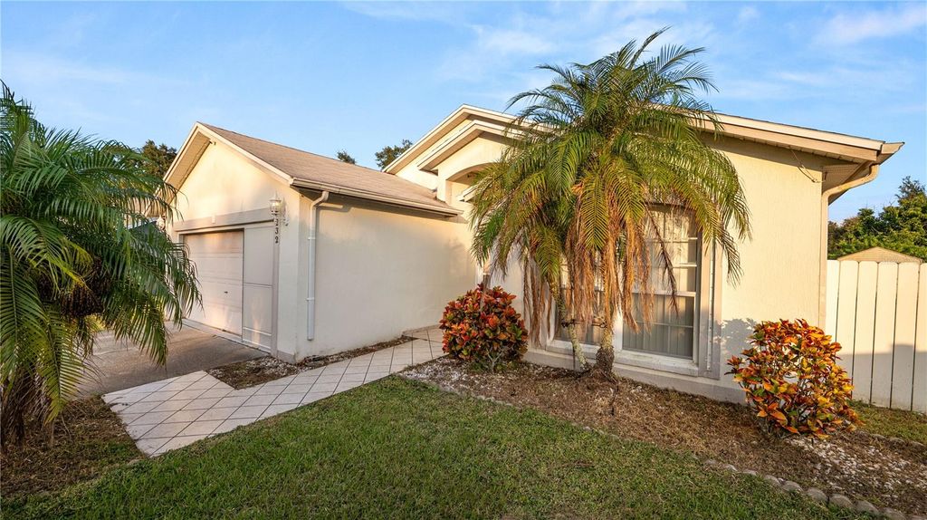 Photo of 232 Kings Pond Avenue, Winter Haven, FL 33880 (MLS # TB8430506)