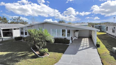 A home in LAKELAND