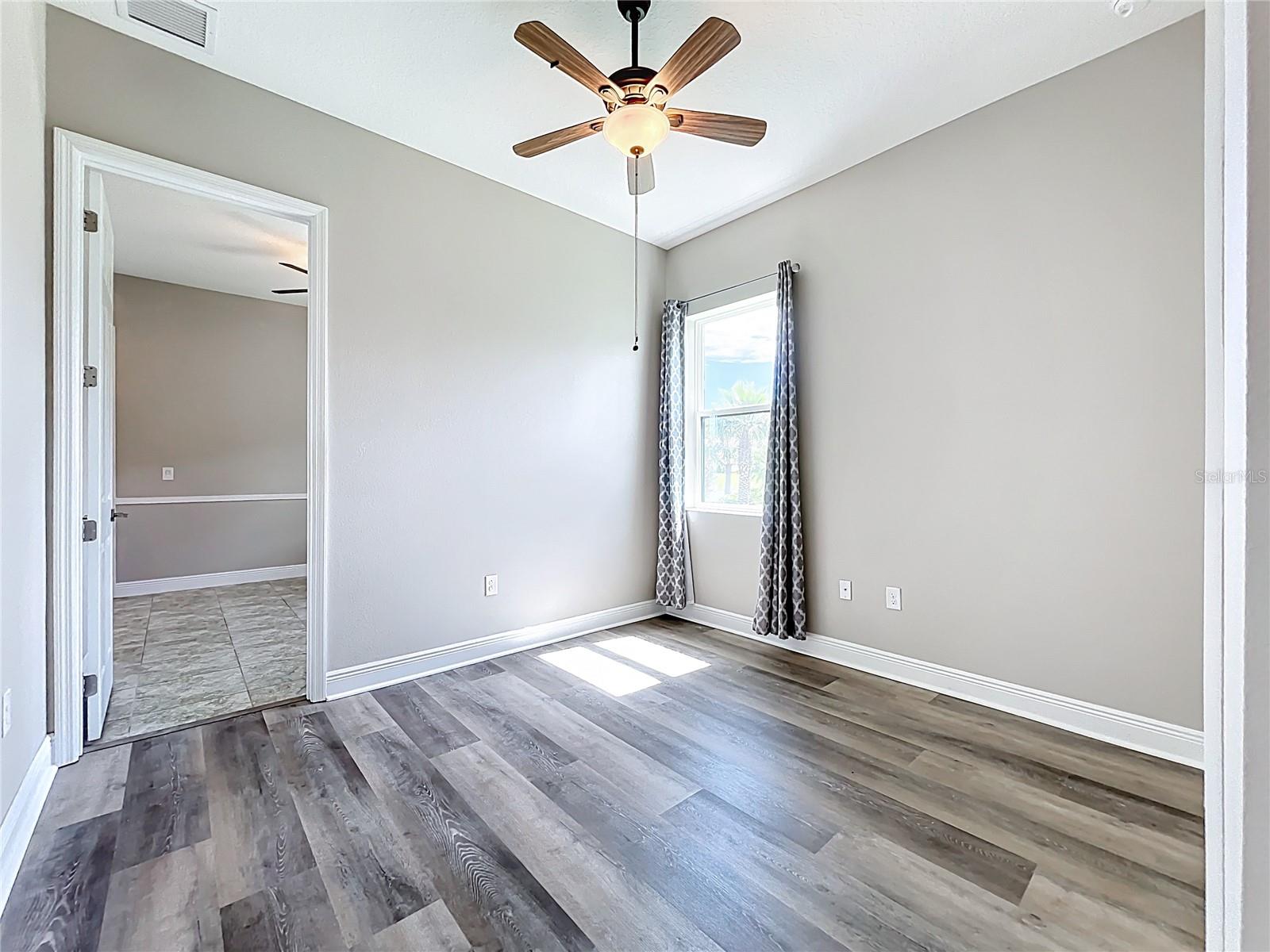 LAKES OF MOUNT DORA - Residential