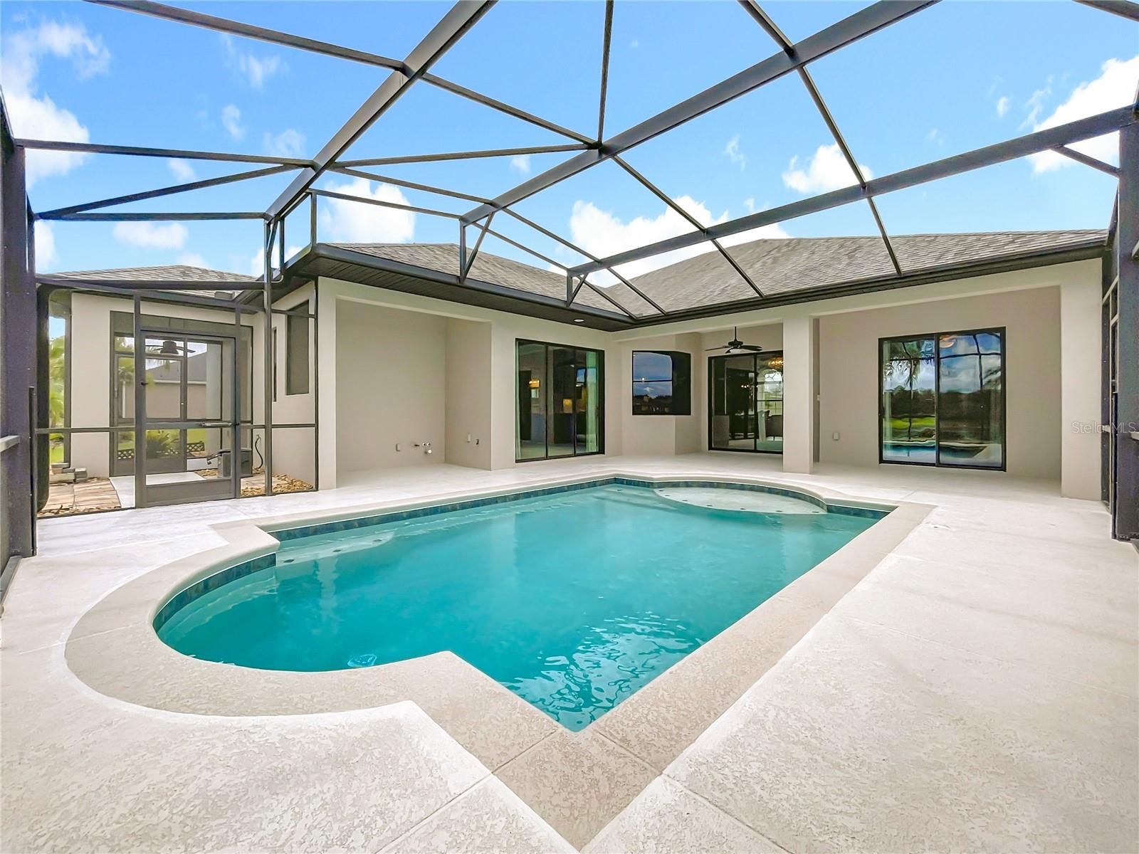 LAKES OF MOUNT DORA - Residential