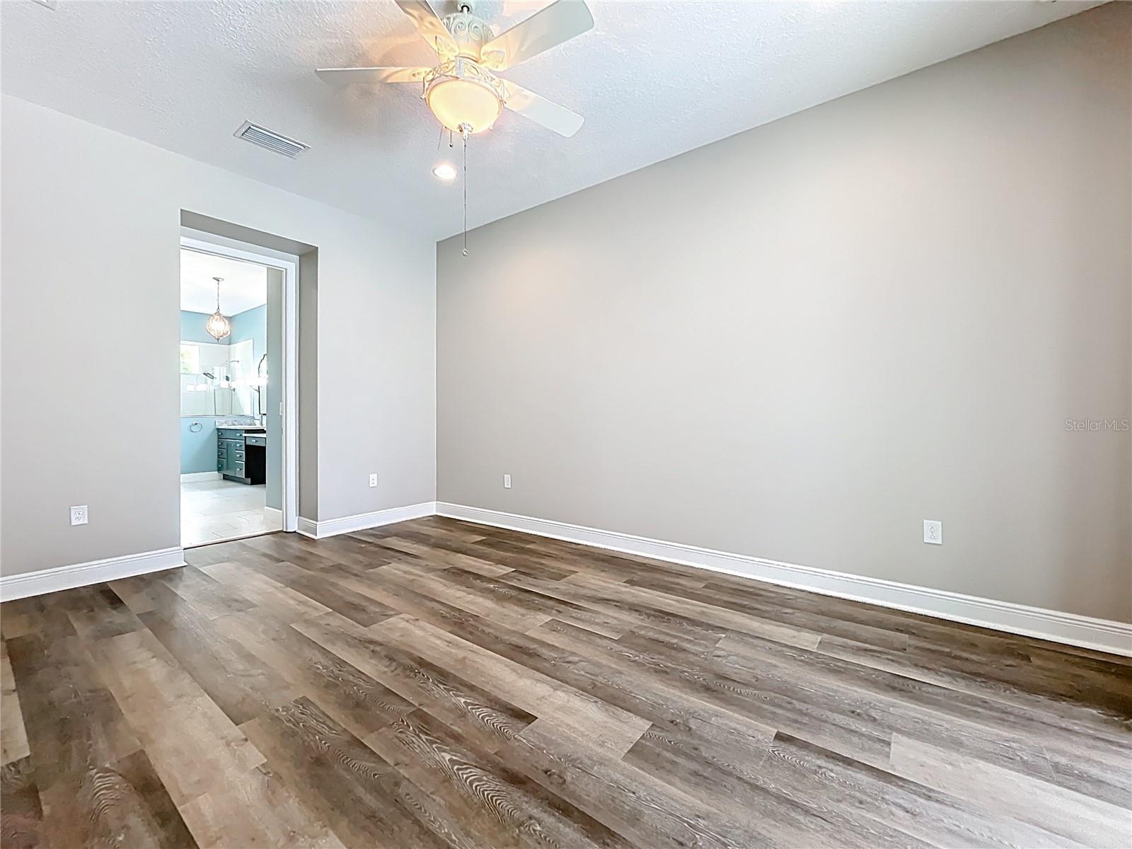 LAKES OF MOUNT DORA - Residential