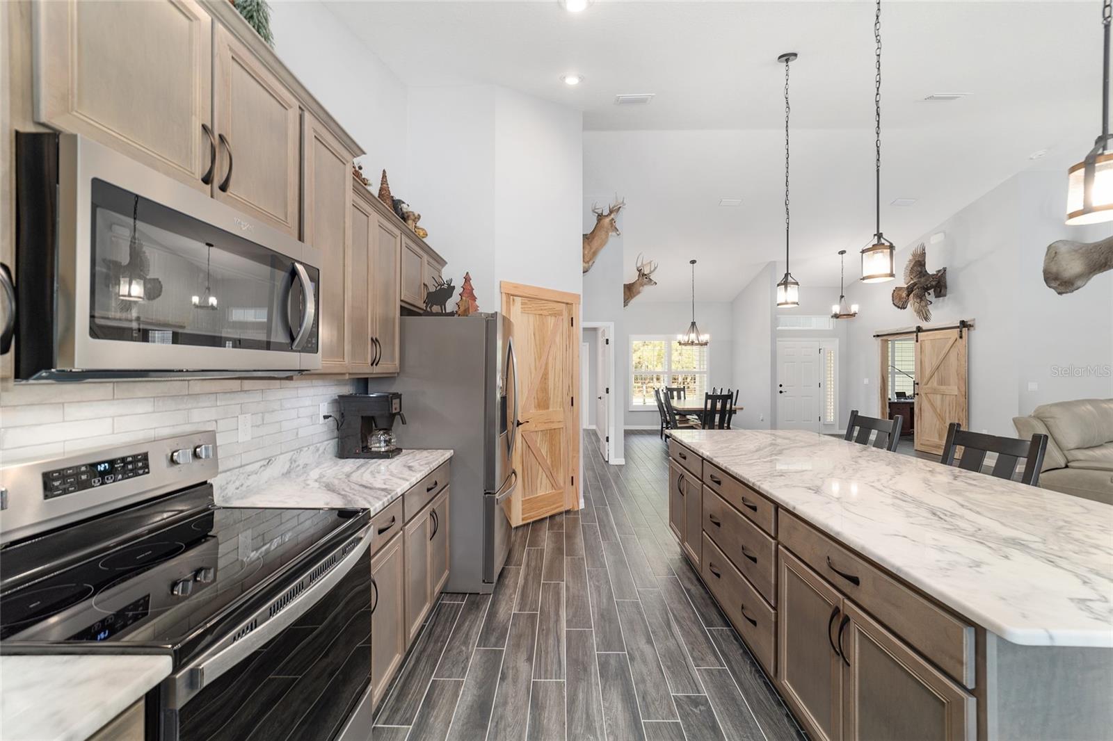 ROYAL OAKS FARMS - Residential