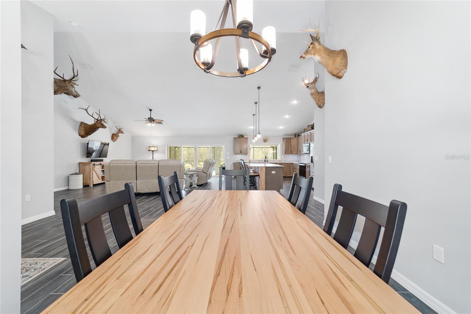 ROYAL OAKS FARMS - Residential