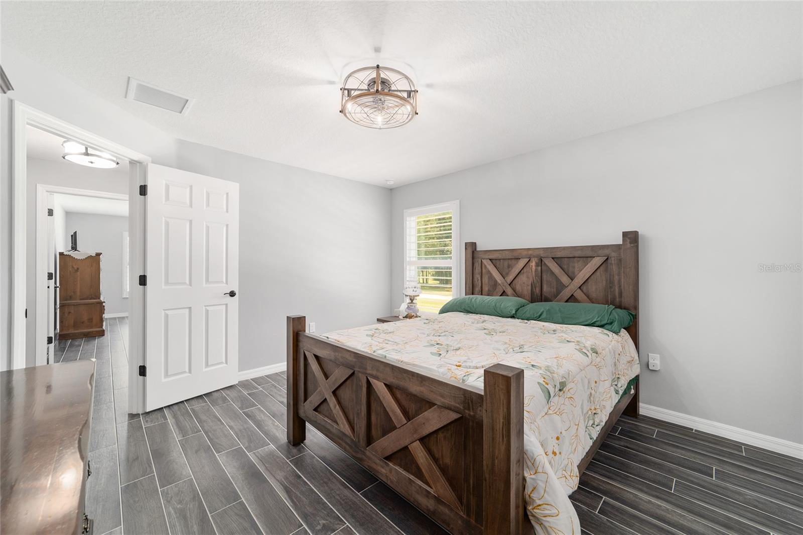 ROYAL OAKS FARMS - Residential