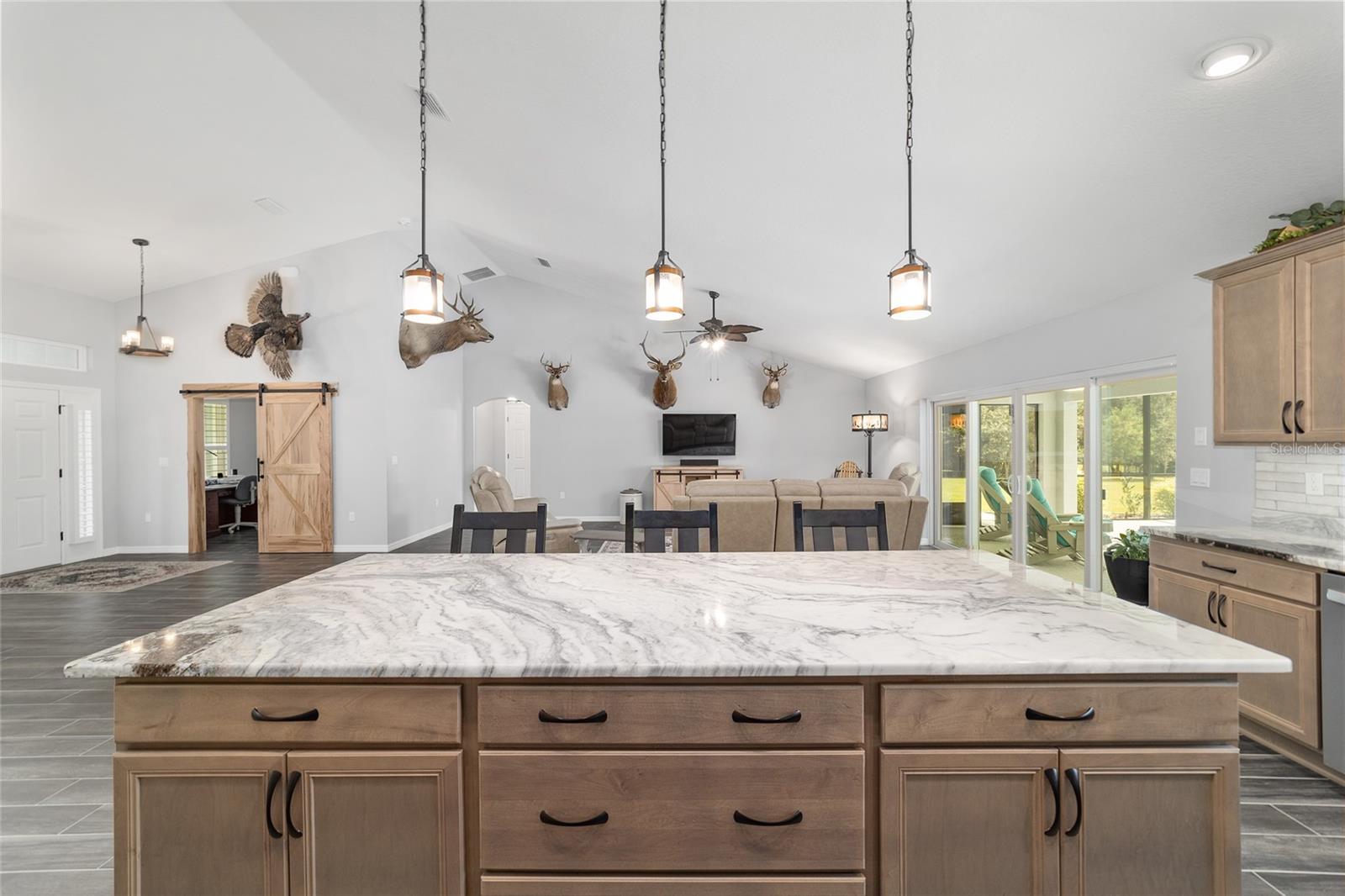 ROYAL OAKS FARMS - Residential