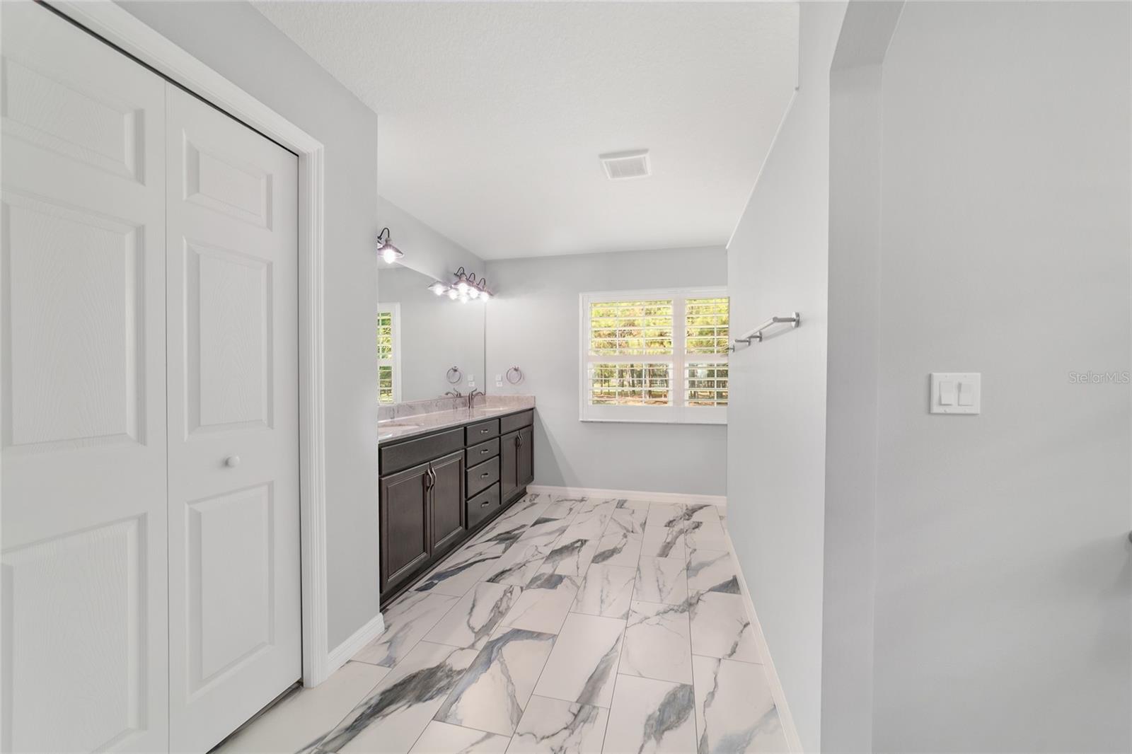 ROYAL OAKS FARMS - Residential