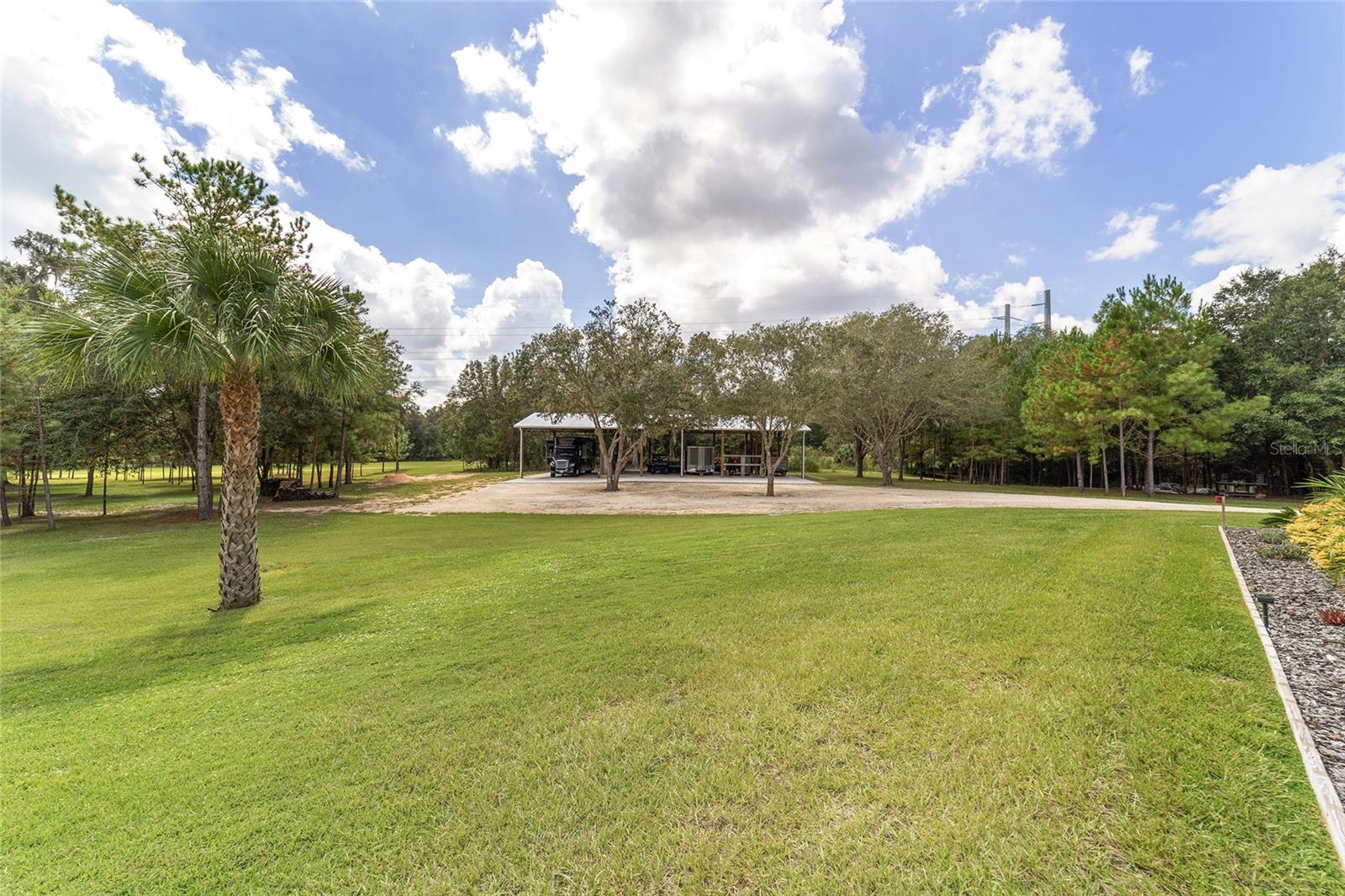 ROYAL OAKS FARMS - Residential