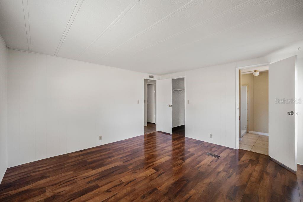 FOX RIDGE - Residential