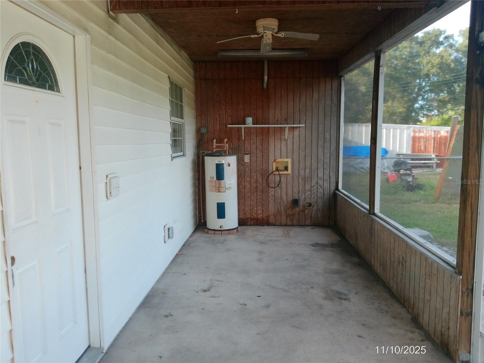 ACREAGE & UNREC - Residential Lease