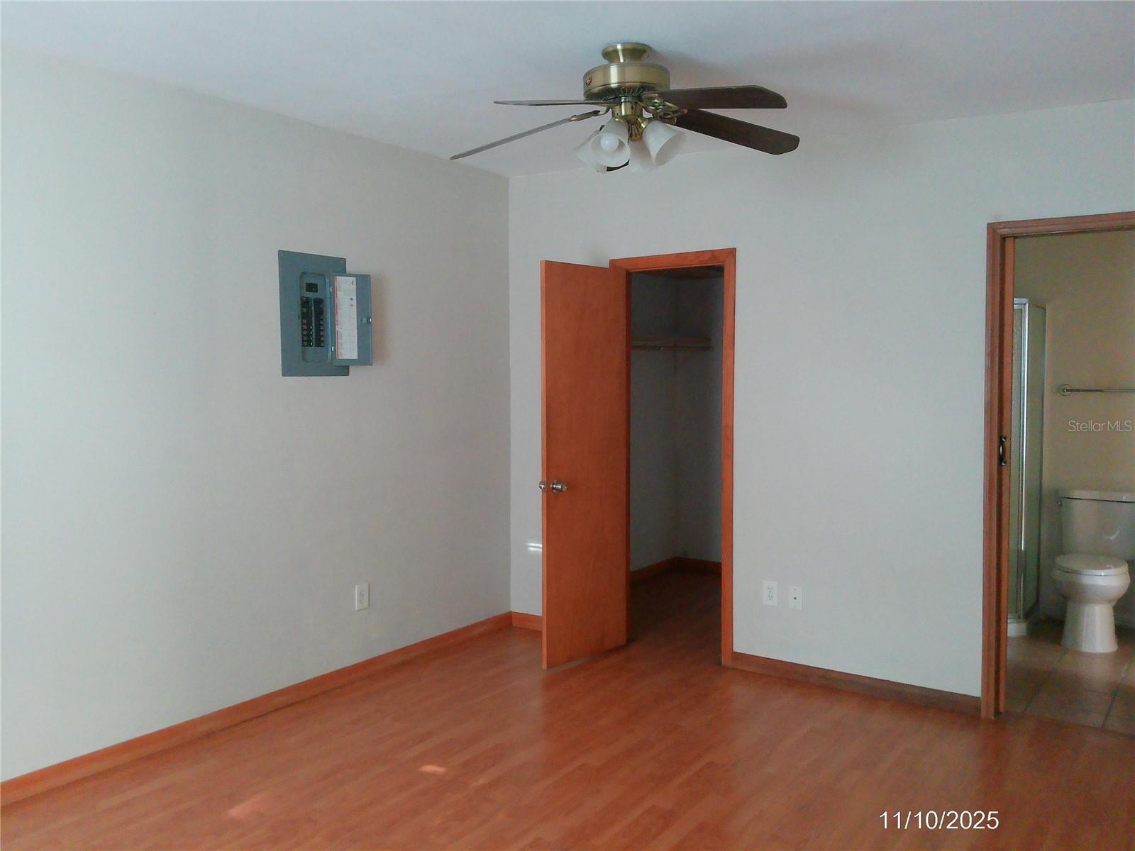 ACREAGE & UNREC - Residential Lease