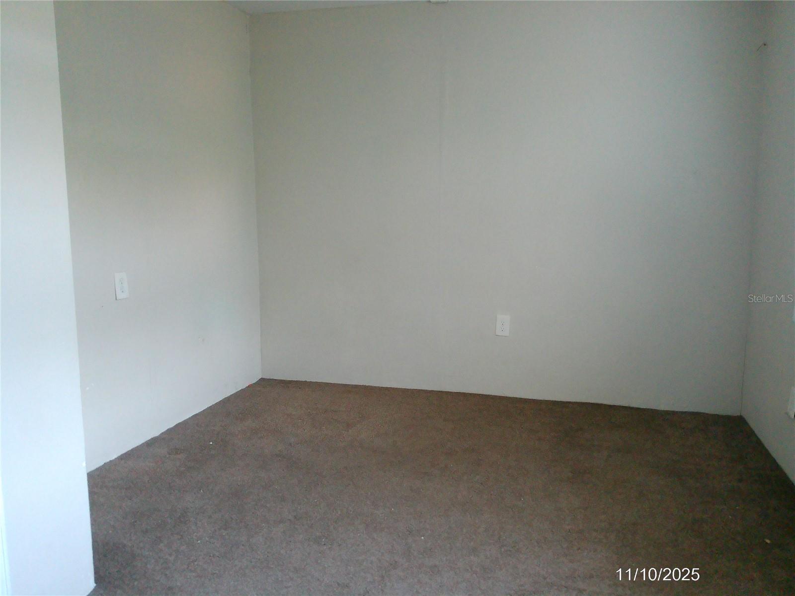 ACREAGE & UNREC - Residential Lease