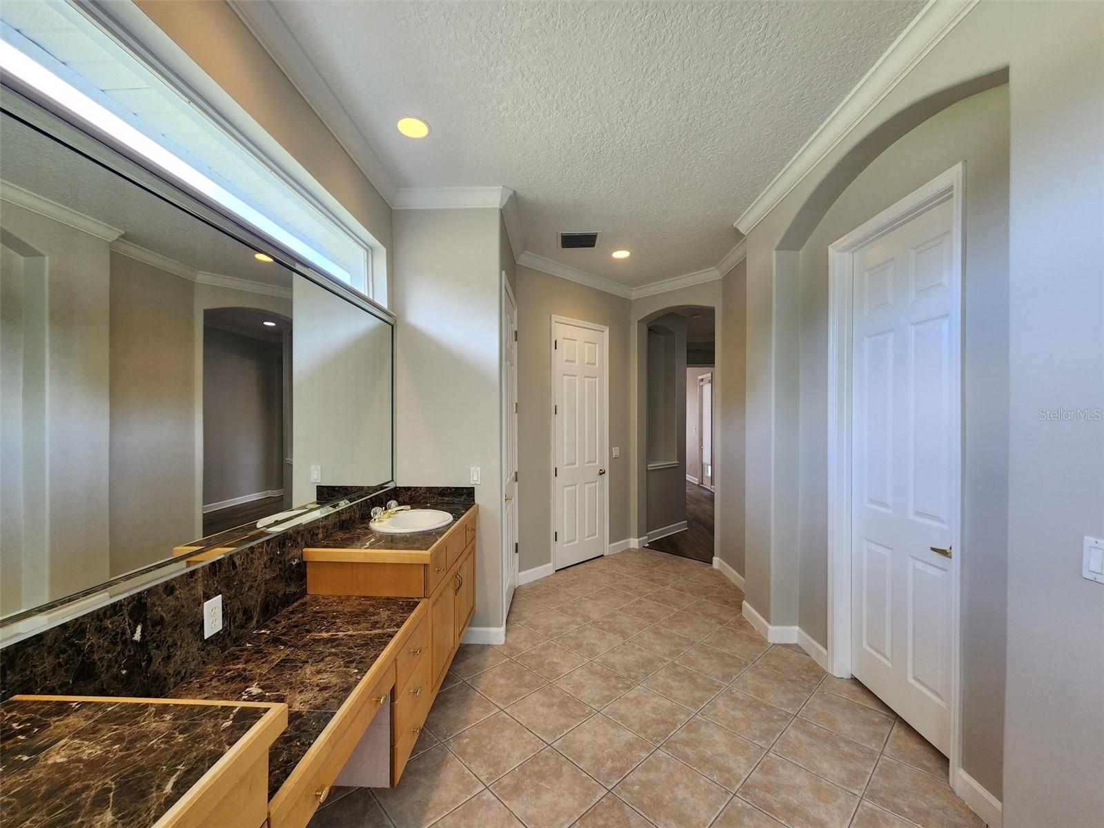 BAY HILL COVE - Residential Lease