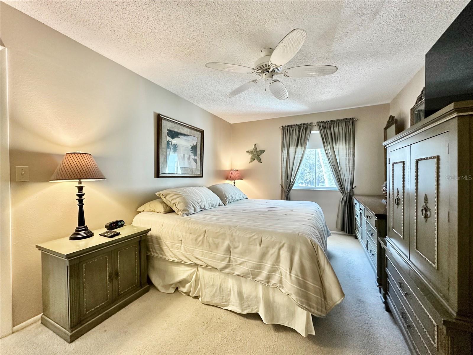 LIVE OAK VILLAGE CONDOS - Residential