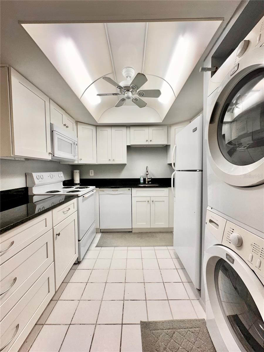 LIVE OAK VILLAGE CONDOS - Residential